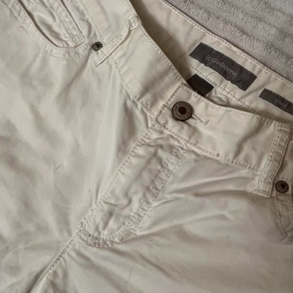 Liz Claiborne white pants petite S12 - Picture 3 of 3